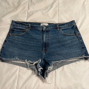 Abercrombie & Fitch Mom Shorts